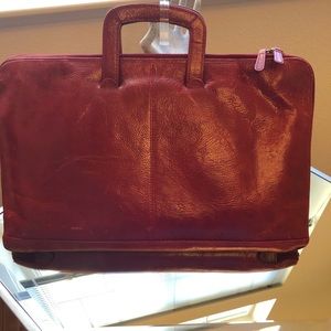 Wilson Leather RED HANDHELD book bag